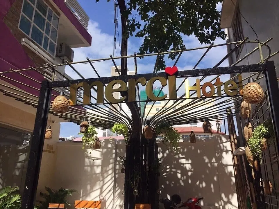 Merci Hotel Nha Trang 2*,